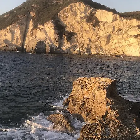 Pensionat Cala Cavone Ponza