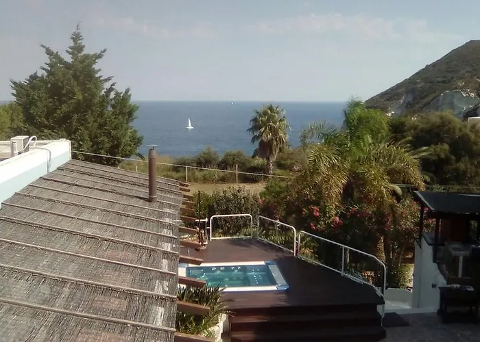Cala Cavone * بونسا